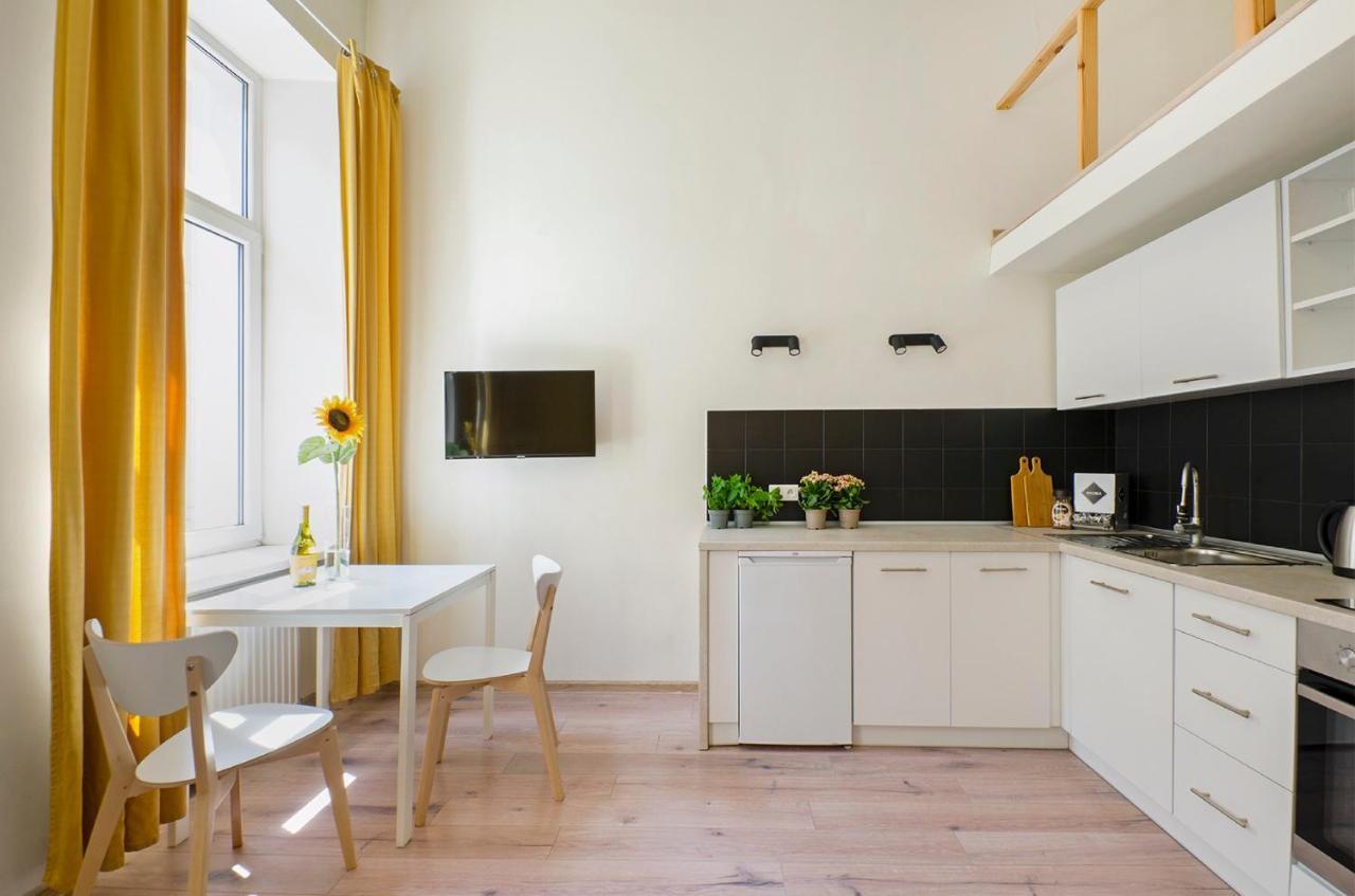 Cozy Apartments On Sierpnia Street Lodz (Lodz) Exterior photo