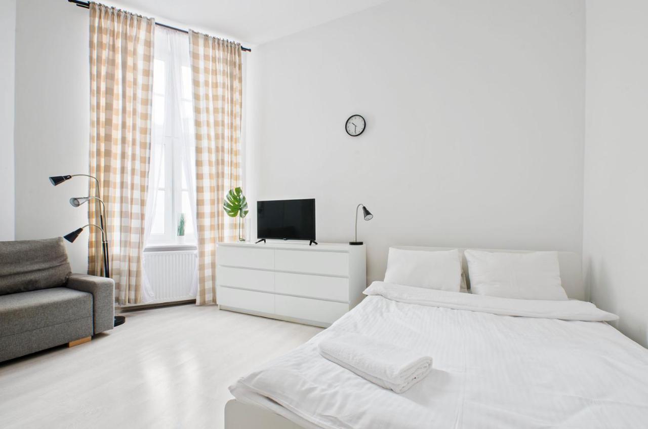Cozy Apartments On Sierpnia Street Lodz (Lodz) Exterior photo